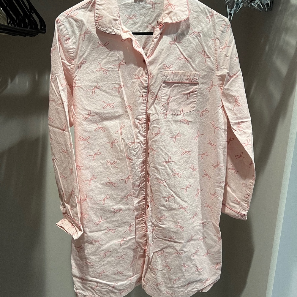 Gal Meets Glam (GMG) Nightshirt - XS